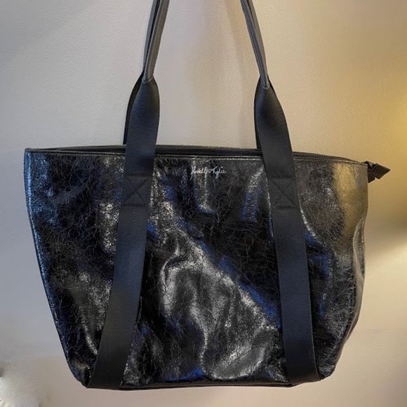 Kendall & Kylie Tote - Picture 1 of 2